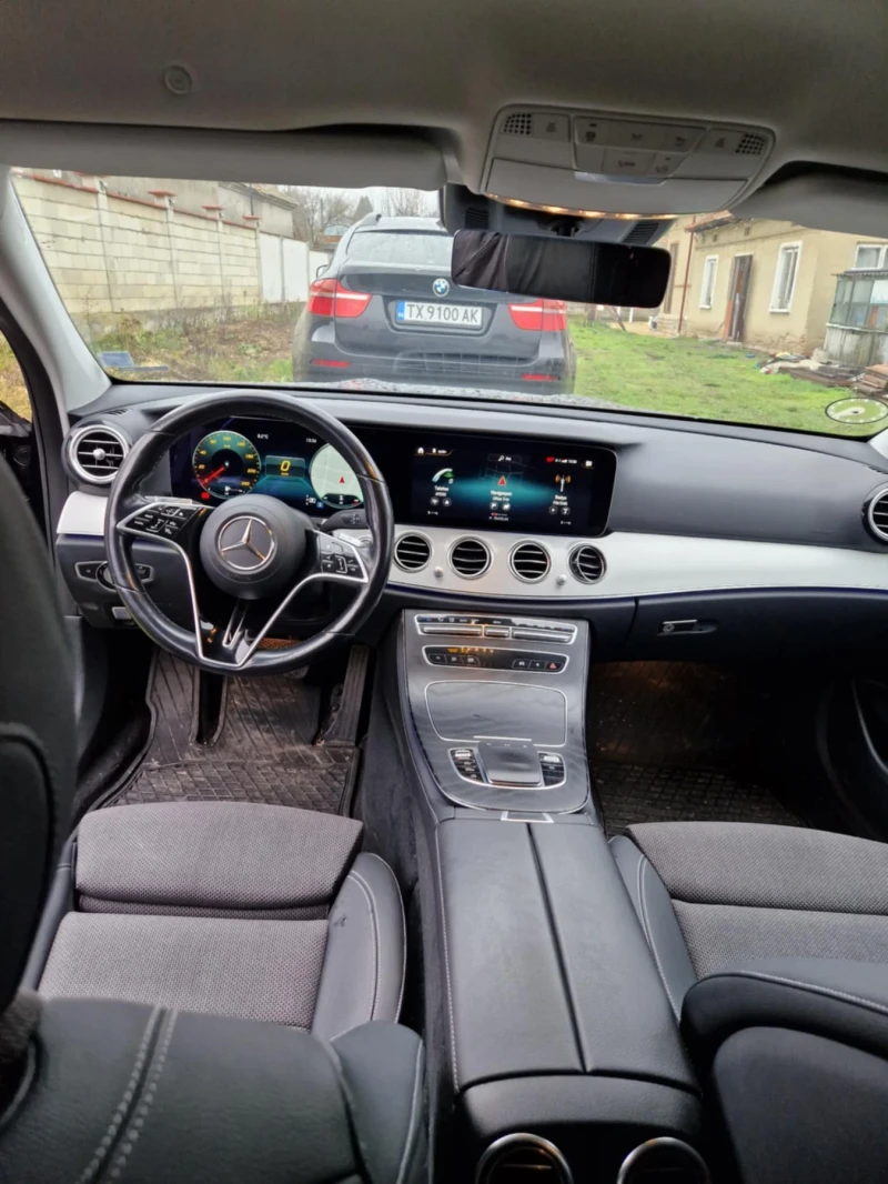 Mercedes-Benz E 220, снимка 6 - Автомобили и джипове - 52776943