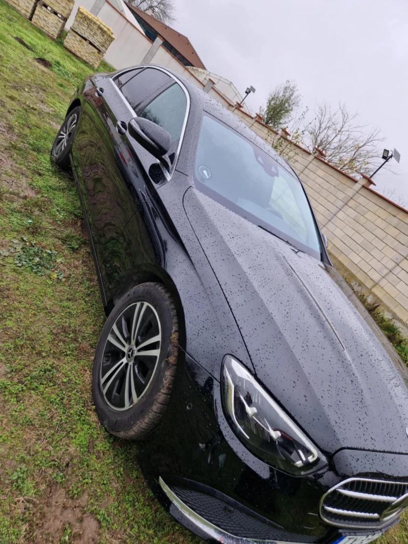 Mercedes-Benz E 220, снимка 9 - Автомобили и джипове - 52776943