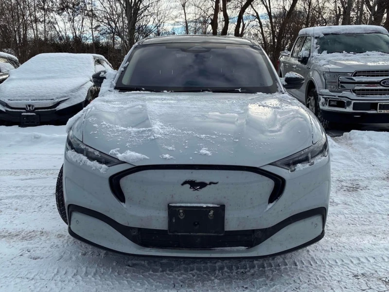 Ford Mustang Mach-E * Premium * CARFAX * БЕЗ ПЪРВОНАЧАЛНА ВНОСКА, снимка 6 - Автомобили и джипове - 52777400