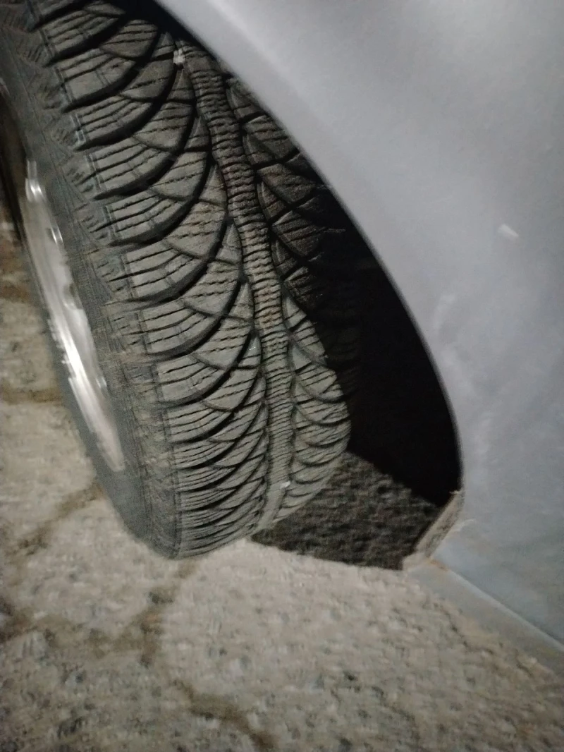 BMW 320 2.0d, снимка 6 - Автомобили и джипове - 52827637