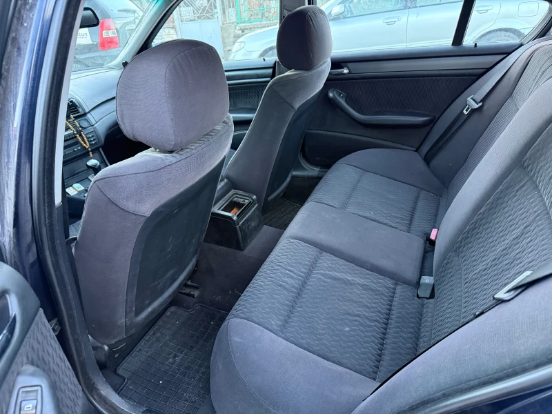 BMW 318, снимка 9 - Автомобили и джипове - 52915579