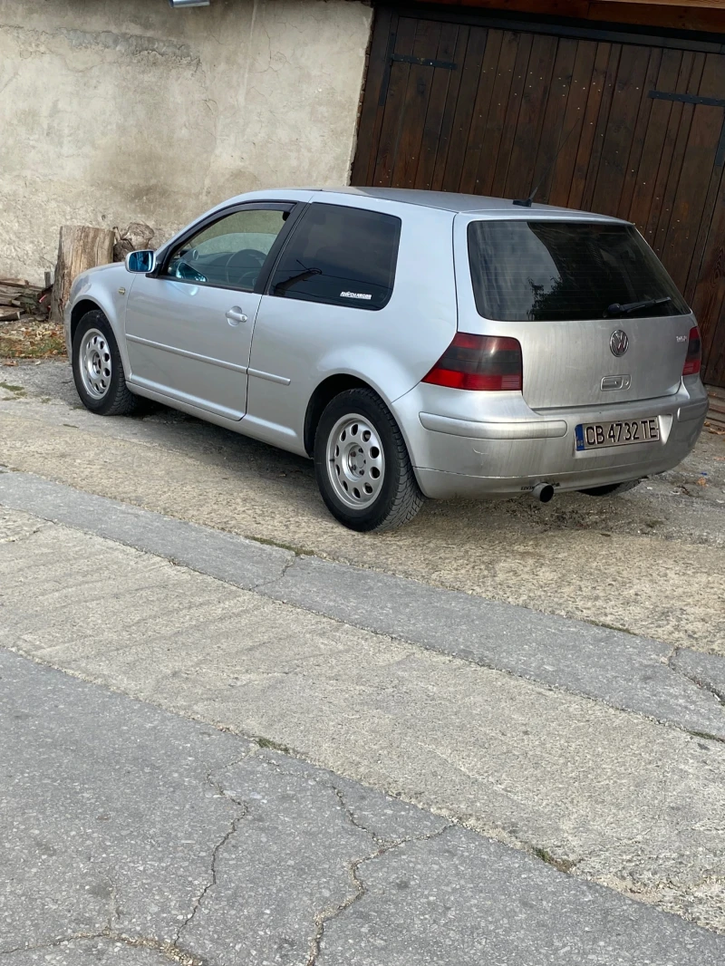 VW Golf 1.9 TDI, снимка 3 - Автомобили и джипове - 53416489