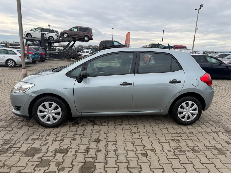 Toyota Auris 1.3i EURO 4, снимка 9 - Автомобили и джипове - 53456834