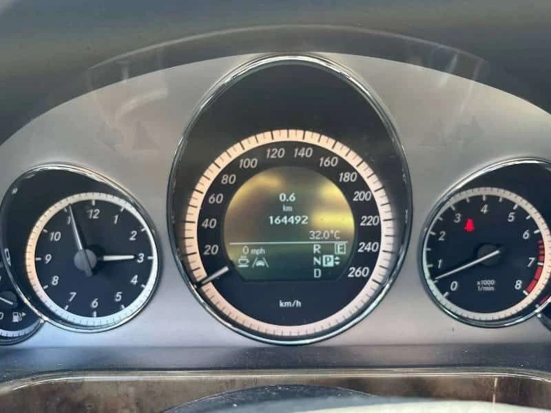 Mercedes-Benz E 350 KEYLESS| ПОДГРЕВИ| ПАМЕТ| CARFAX| , снимка 10 - Автомобили и джипове - 54833908