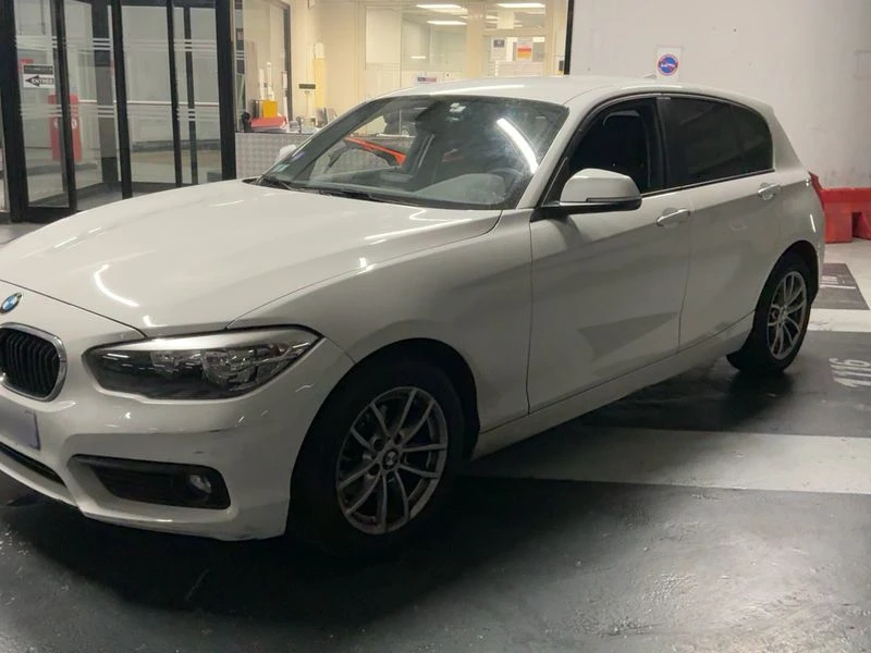 BMW 118 LOUNGE AUTOMATIC 80000KM, снимка 2 - Автомобили и джипове - 54908872