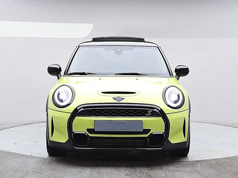 Mini Cooper Classic 3Rd Generation, снимка 2 - Автомобили и джипове - 56289015
