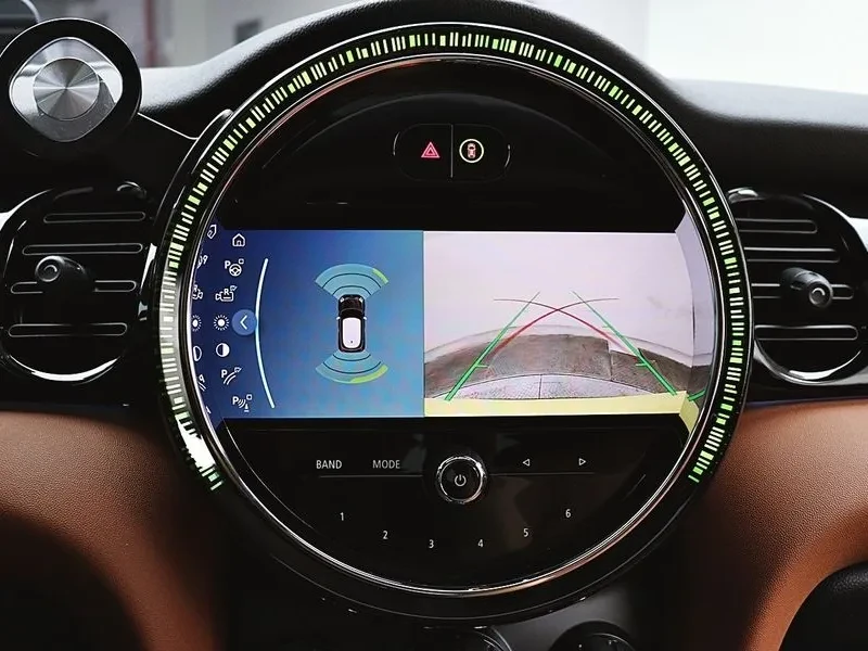 Mini Cooper Classic 3Rd Generation, снимка 13 - Автомобили и джипове - 56289015