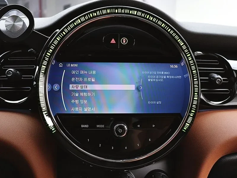 Mini Cooper Classic 3Rd Generation, снимка 14 - Автомобили и джипове - 56289015