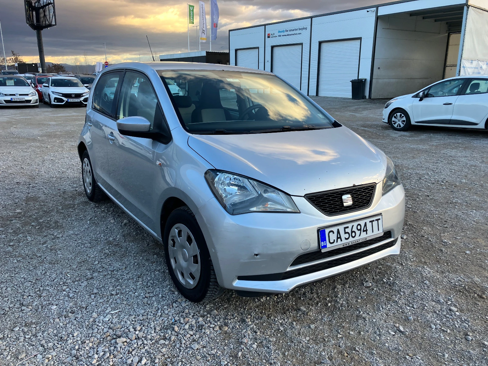 Seat Mii 1.0 60 к.с. - изображение 2