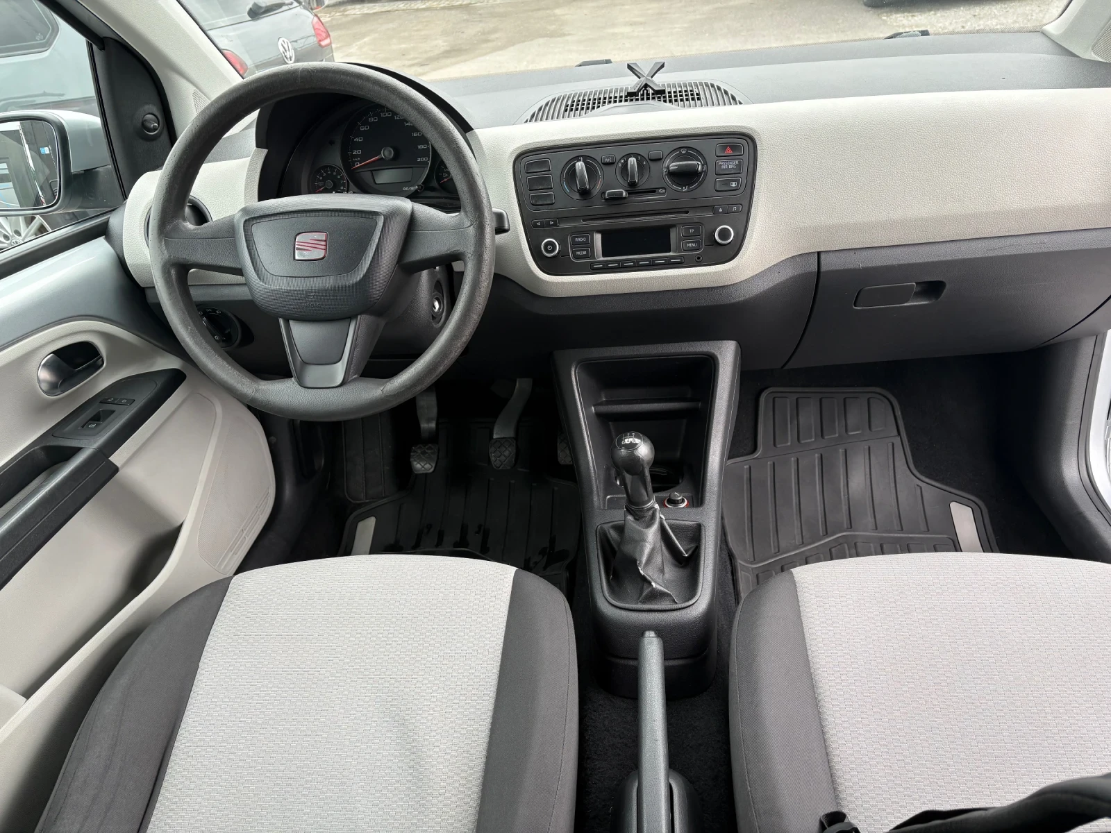 Seat Mii 1.0 60 к.с., снимка 7 - Автомобили и джипове - 39346073