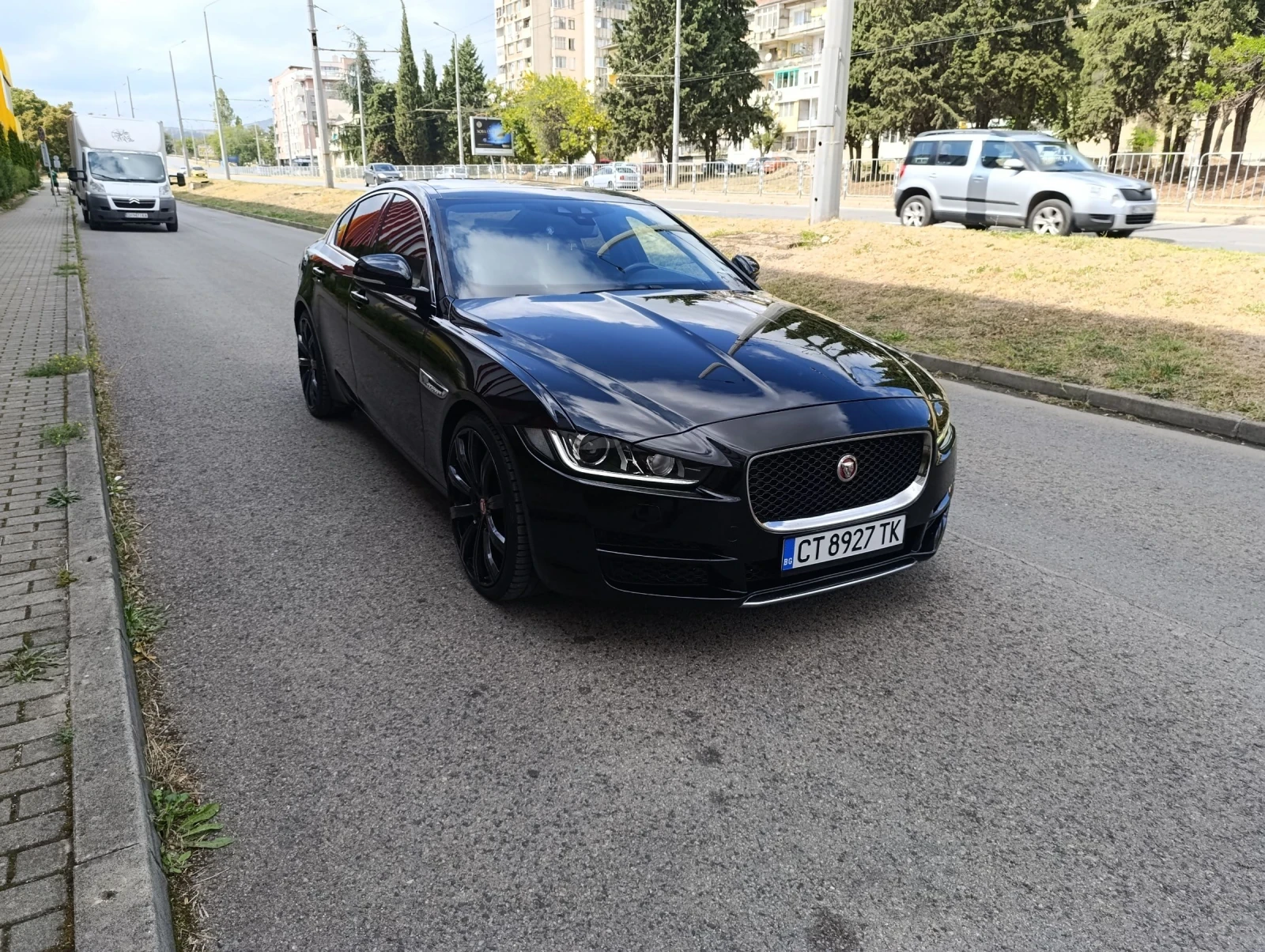 Jaguar XE 2.0 дизел 180 коня , 8zf автоматик, Бартер - изображение 10