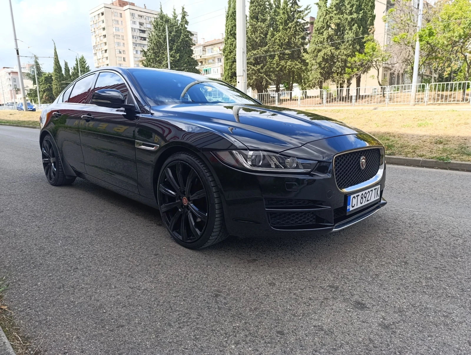 Jaguar XE 2.0 дизел 180 коня , 8zf автоматик, Бартер - изображение 5