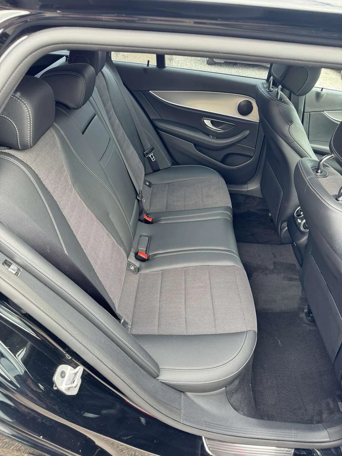 Mercedes-Benz E 220 E-Klasse E 220 d T 4Matic Business Sport | Mobile.bg   12