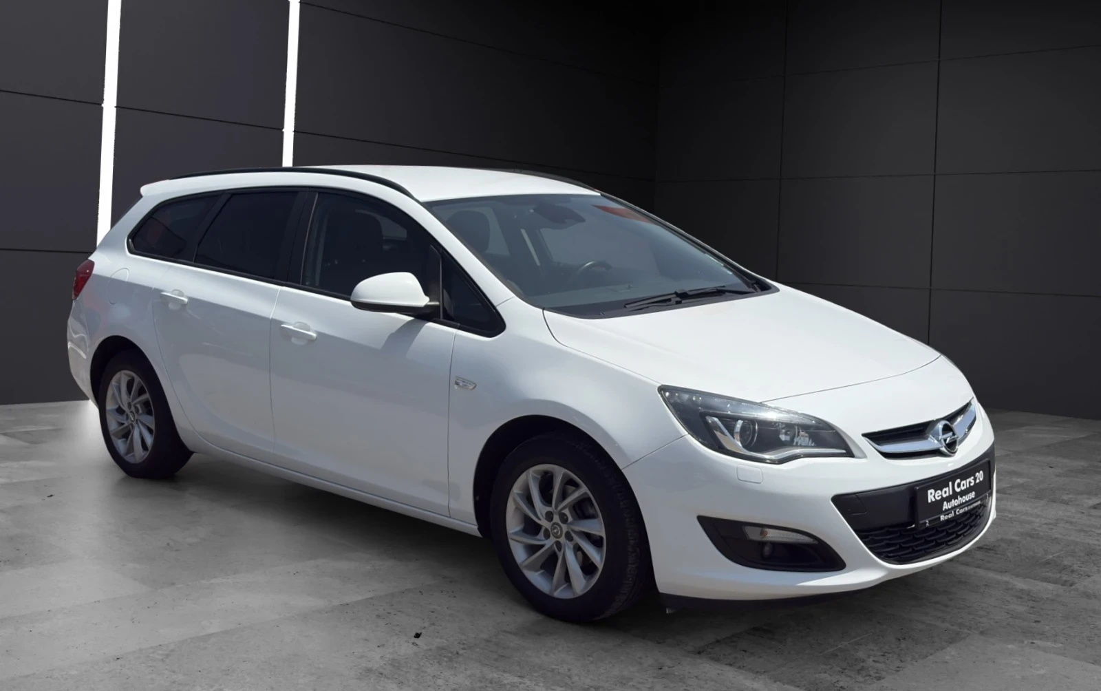 Opel Astra SPORTS TOURER* NAVI* PARKTRONIC* CLIMA*  - изображение 6