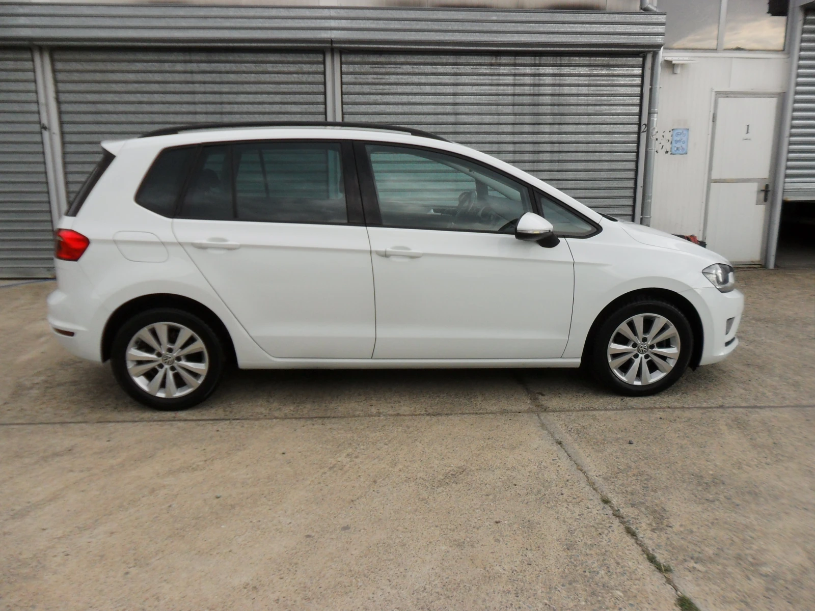 VW Sportsvan 1, 6-TDI-EURO-6B-BLUEMOTIONTECHNOLOGY - изображение 5