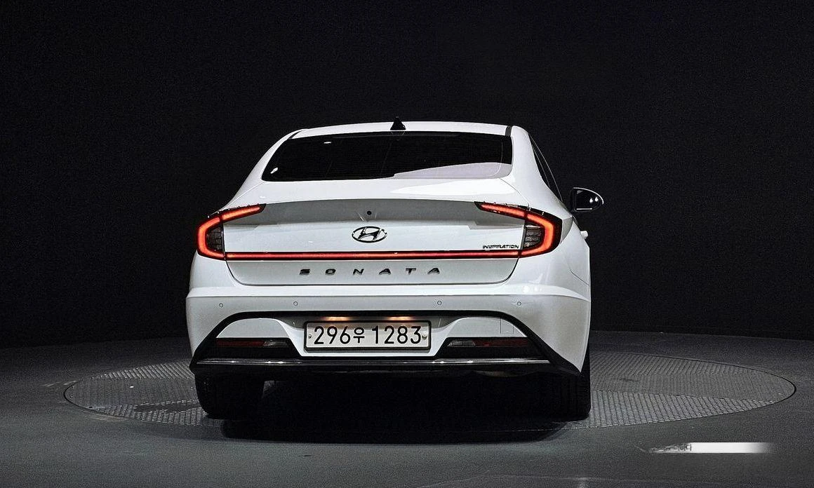 Hyundai Sonata  - изображение 4