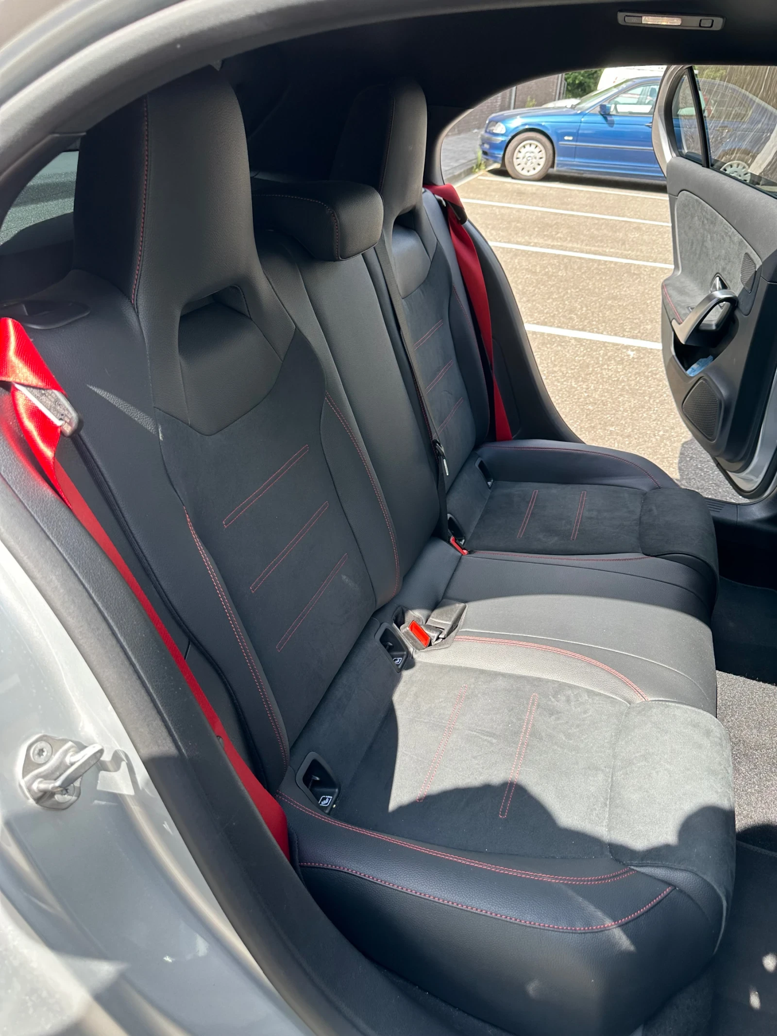 Mercedes-Benz A 35 AMG | 4MATIC | MULTIBEAM | Burmester | Panorama | Mobile.bg   6