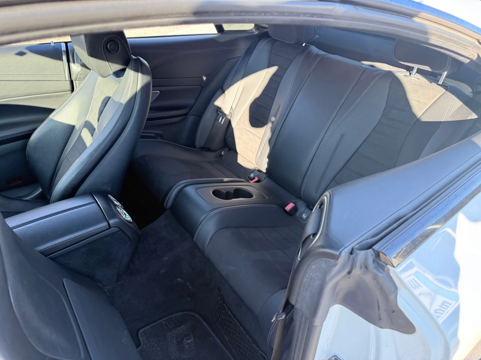 Mercedes-Benz E 220 COUPE AMG 4Matic BURMESTER CAMERA360 - изображение 9