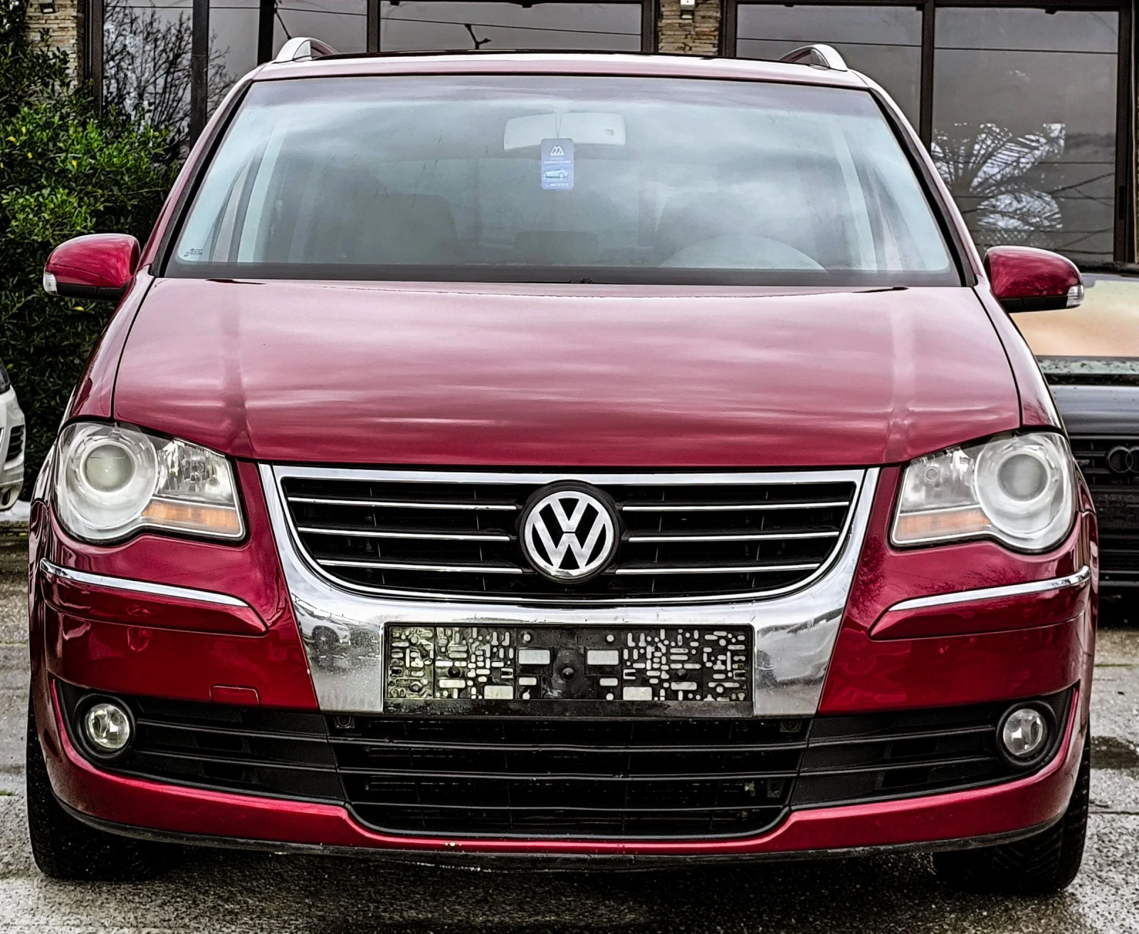 VW Touran 2.0TDI DSG HIGHLINE 6+ 1 - изображение 2