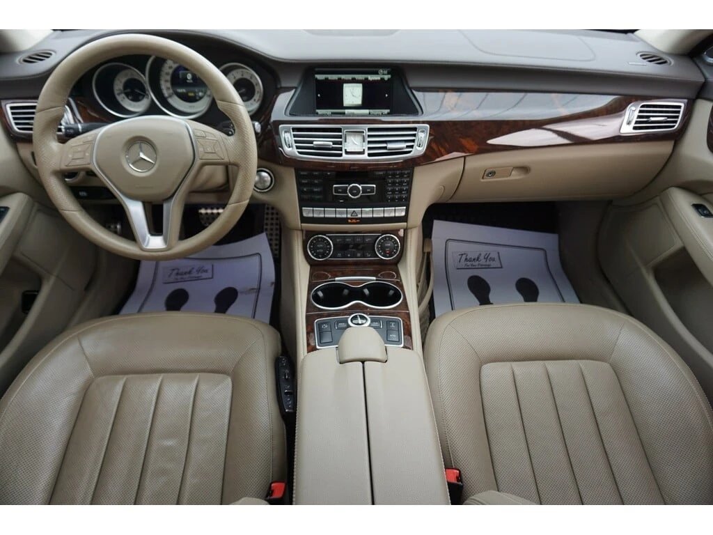 Mercedes-Benz CLS * CLS550 4MATIC AWD CERTIFIED * ACCIDENT FREE* NAV - изображение 10