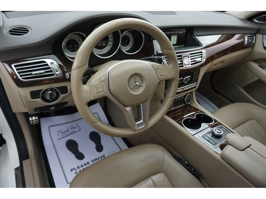 Mercedes-Benz CLS * CLS550 4MATIC AWD CERTIFIED * ACCIDENT FREE* NAV - изображение 8