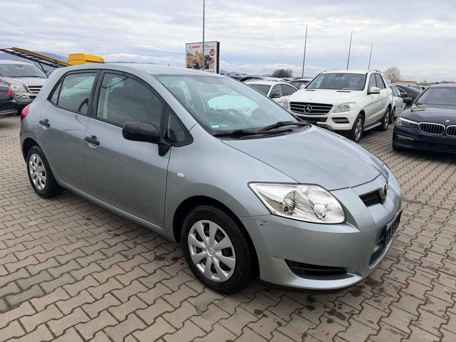Toyota Auris 1.3i EURO 4 - изображение 4