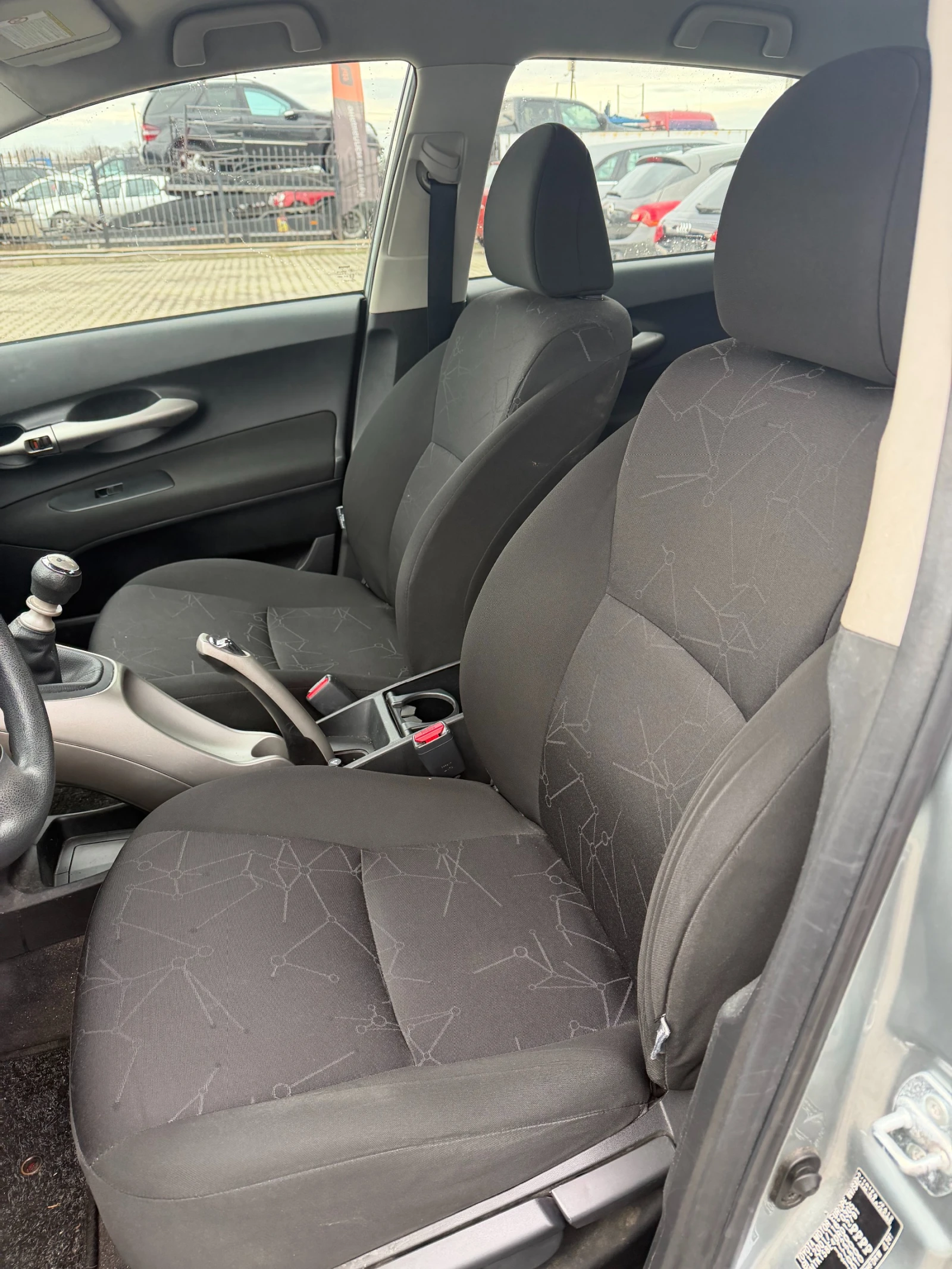 Toyota Auris 1.3i EURO 4 | Mobile.bg � ����������� 12