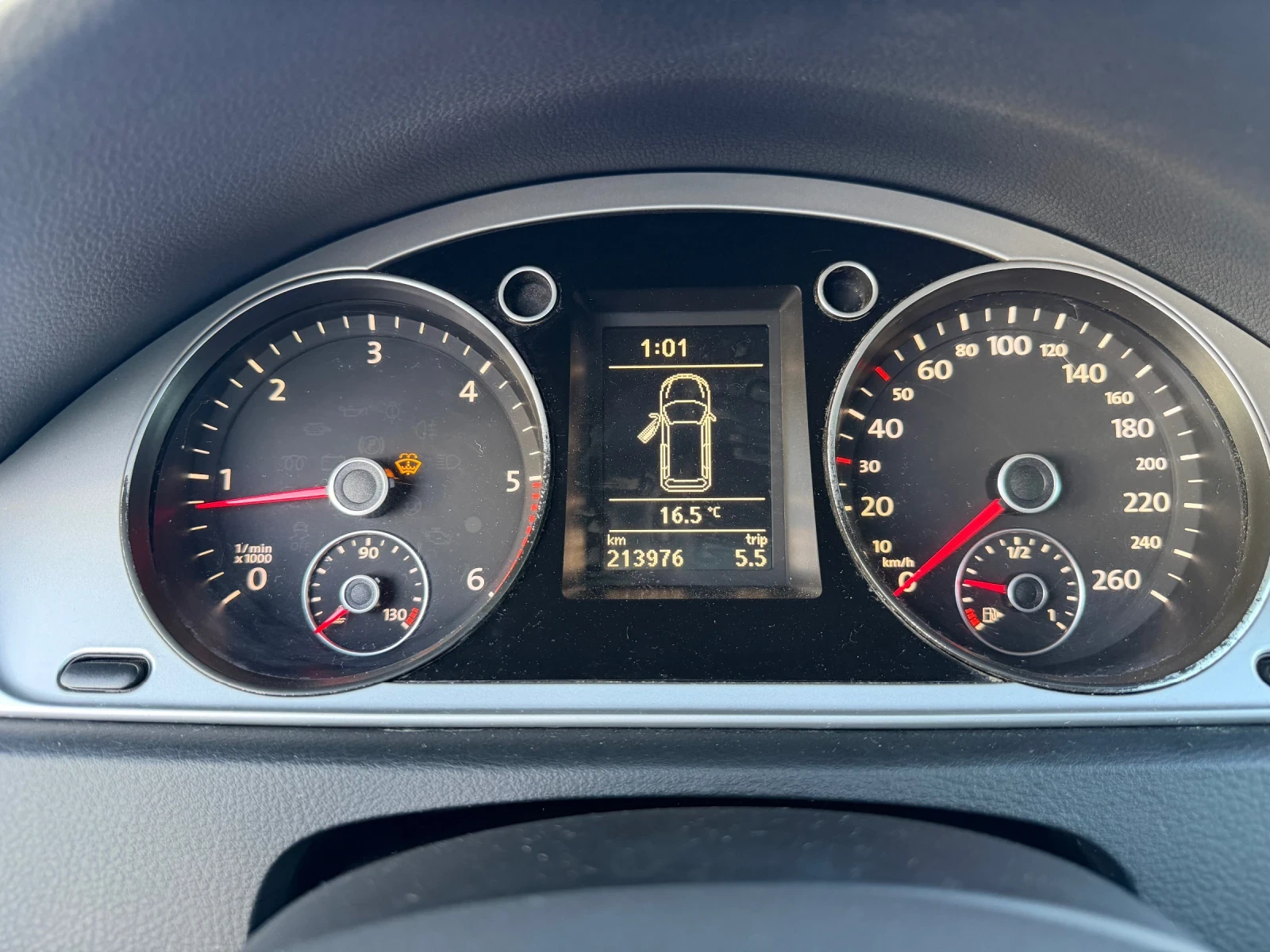 VW Passat, снимка 13 - Автомобили и джипове - 53990502