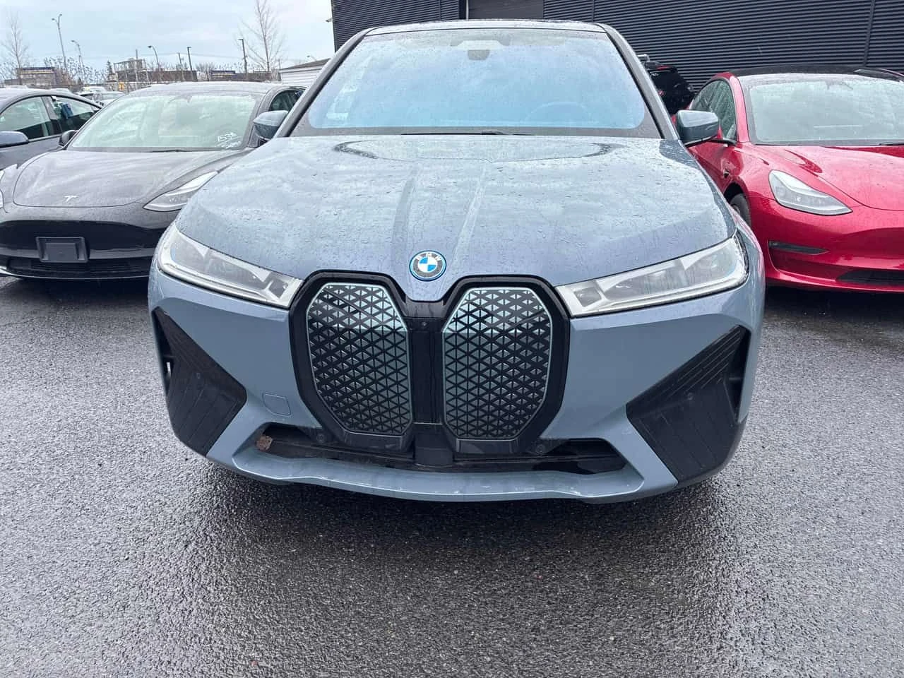 BMW iX * xDrive50 * CARFAX * 360 * H/K * ПОДГРЕВ * ПАМЕТ, снимка 6 - Автомобили и джипове - 54184595