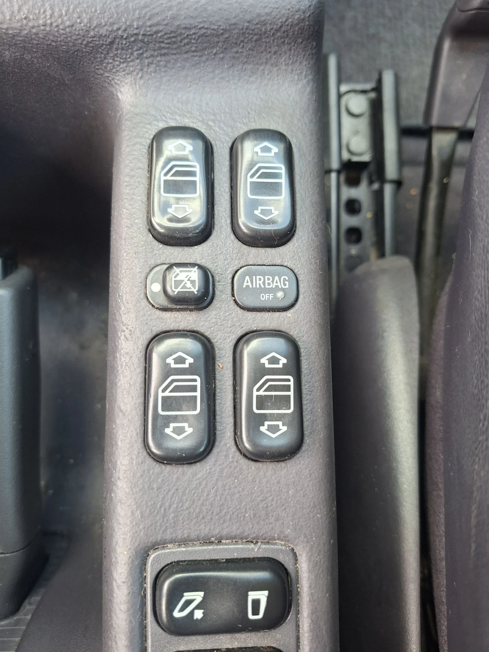 Mercedes-Benz A 170 1.7 CDI, снимка 13 - Автомобили и джипове - 54313120