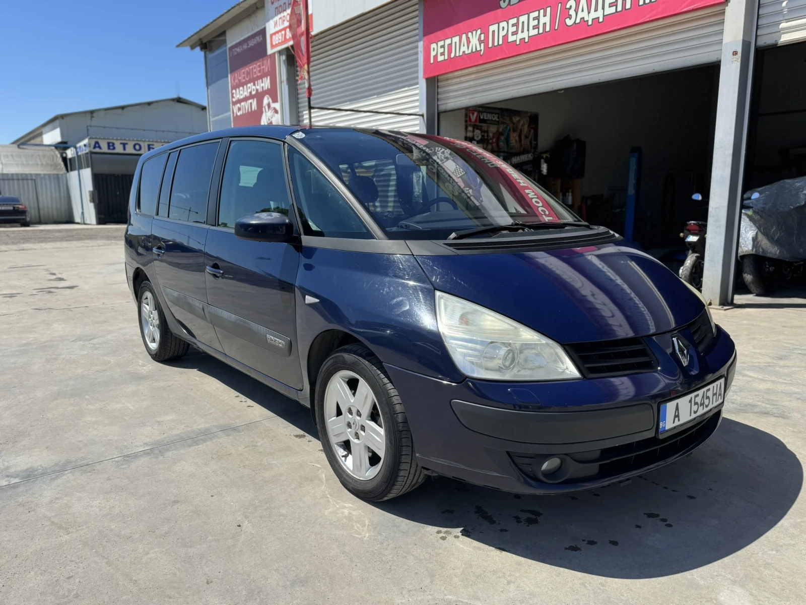 Renault Espace 2.2 DCI, снимка 2 - Автомобили и джипове - 54398831