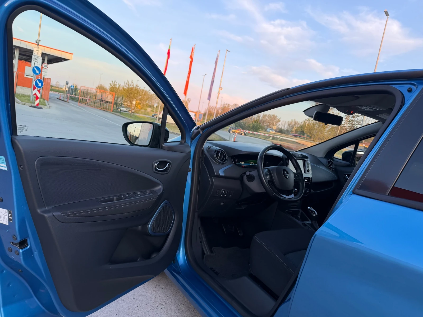 Renault Zoe Z.E. 40 Germany , снимка 9 - Автомобили и джипове - 54416855