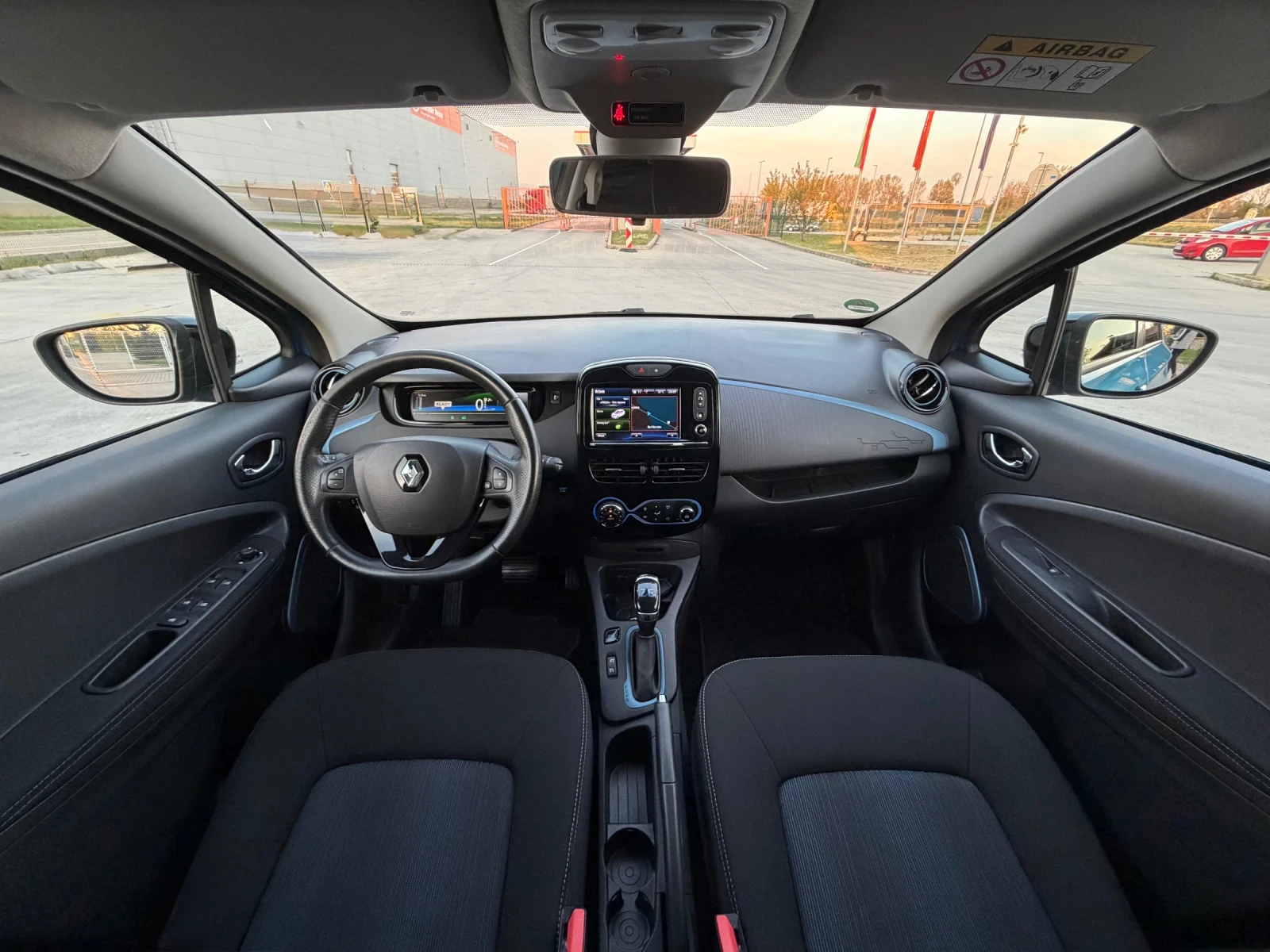 Renault Zoe Z.E. 40 Germany , снимка 10 - Автомобили и джипове - 54416855