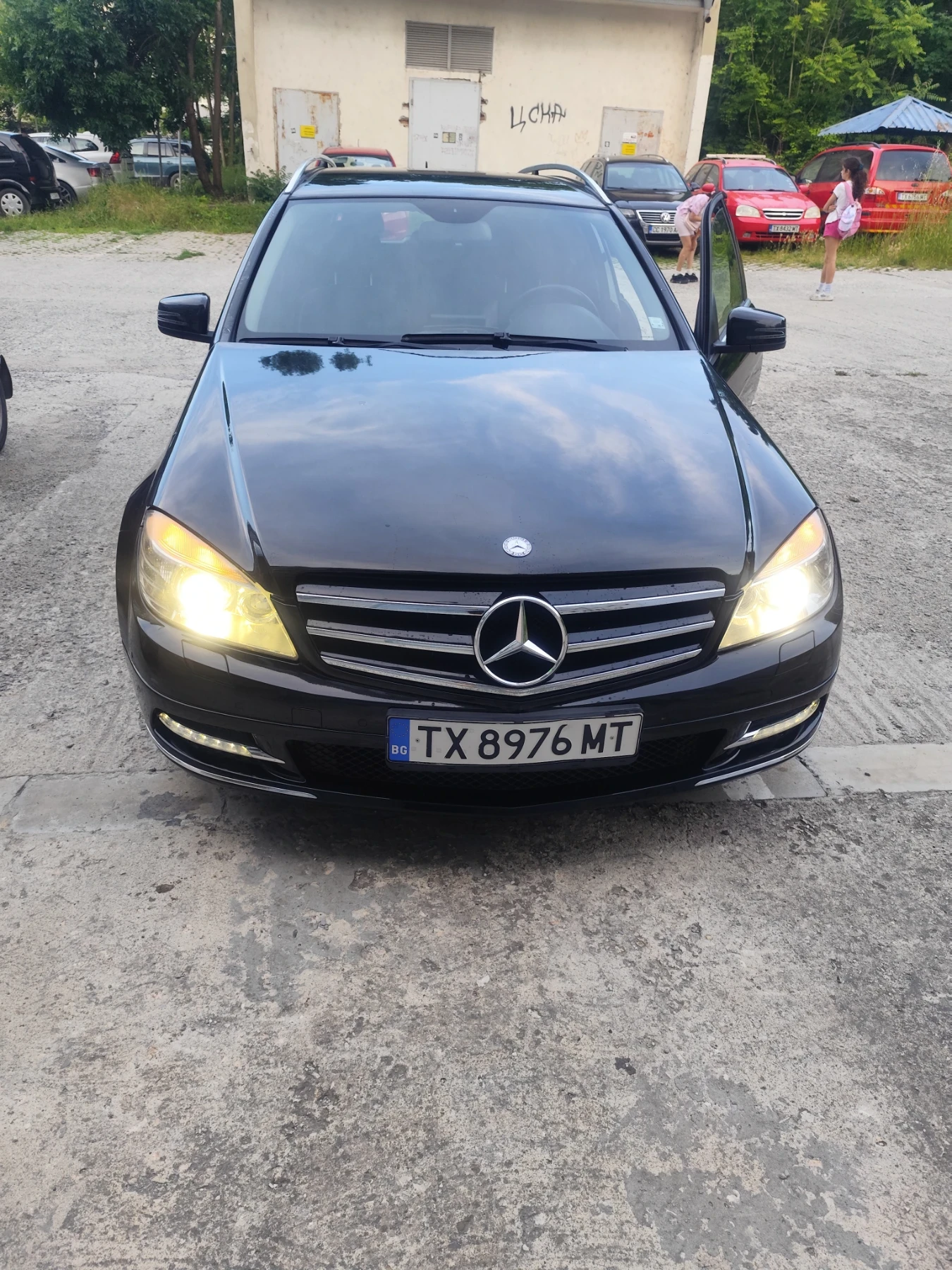 Mercedes-Benz C 220, снимка 11 - Автомобили и джипове - 54874436