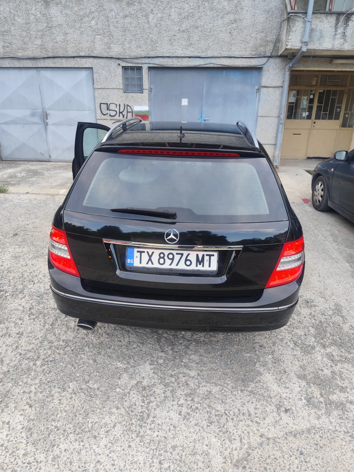 Mercedes-Benz C 220, снимка 3 - Автомобили и джипове - 54874436