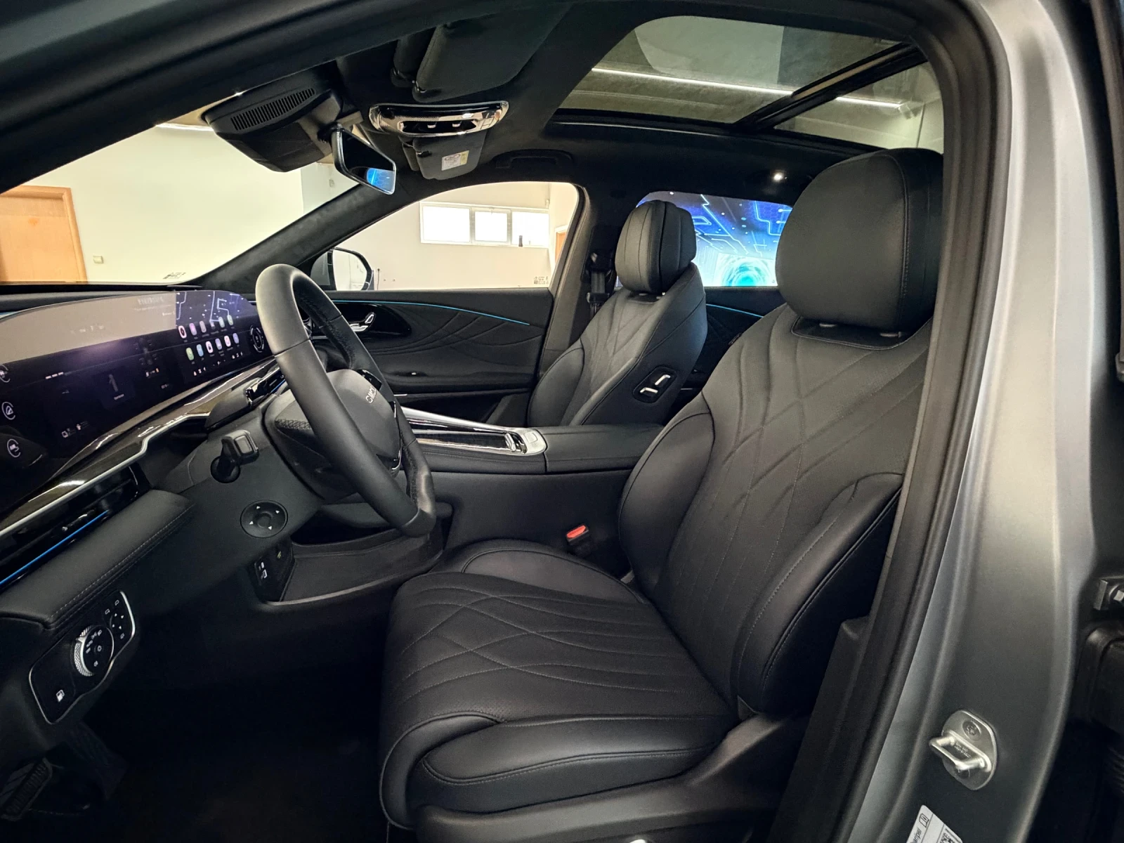 Omoda 9 Phev AWD , снимка 16 - Автомобили и джипове - 55022982