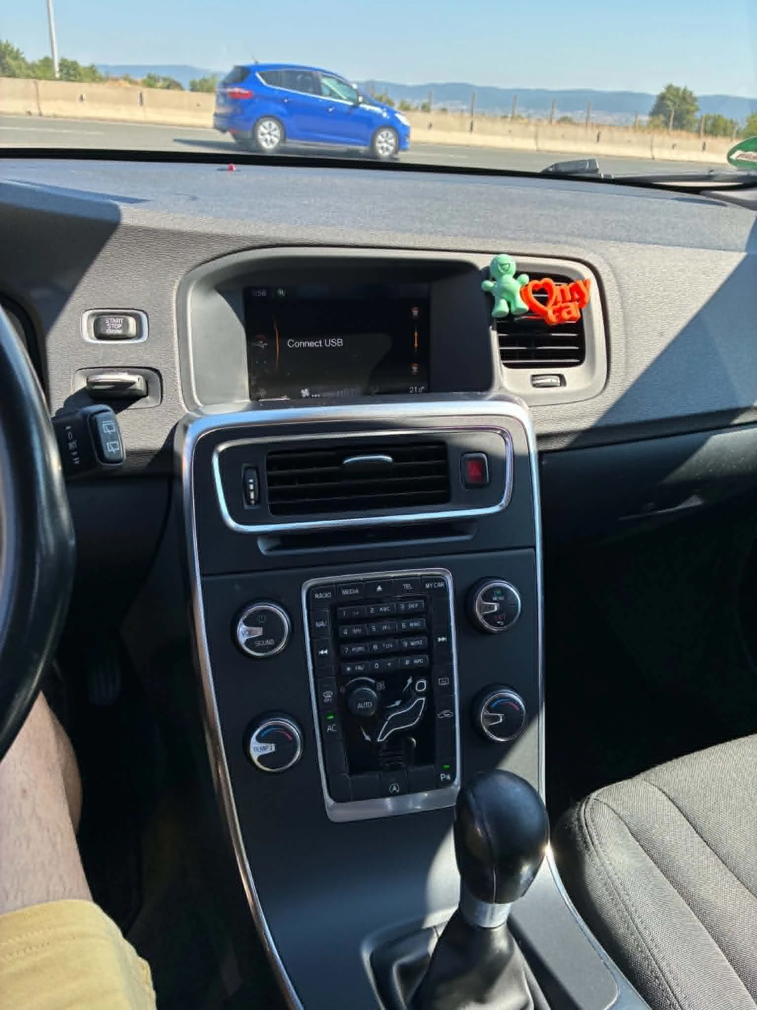 Volvo V60 DrivE, снимка 9 - Автомобили и джипове - 55044198