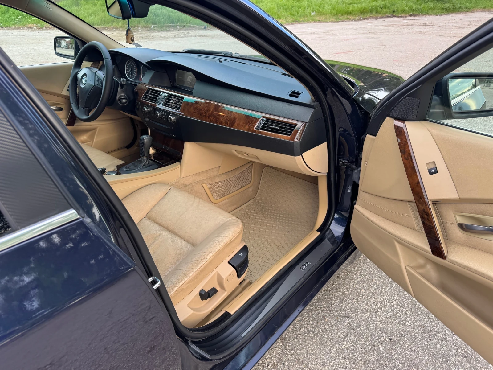 BMW 530 E60 Xdrive, снимка 10 - Автомобили и джипове - 55599132