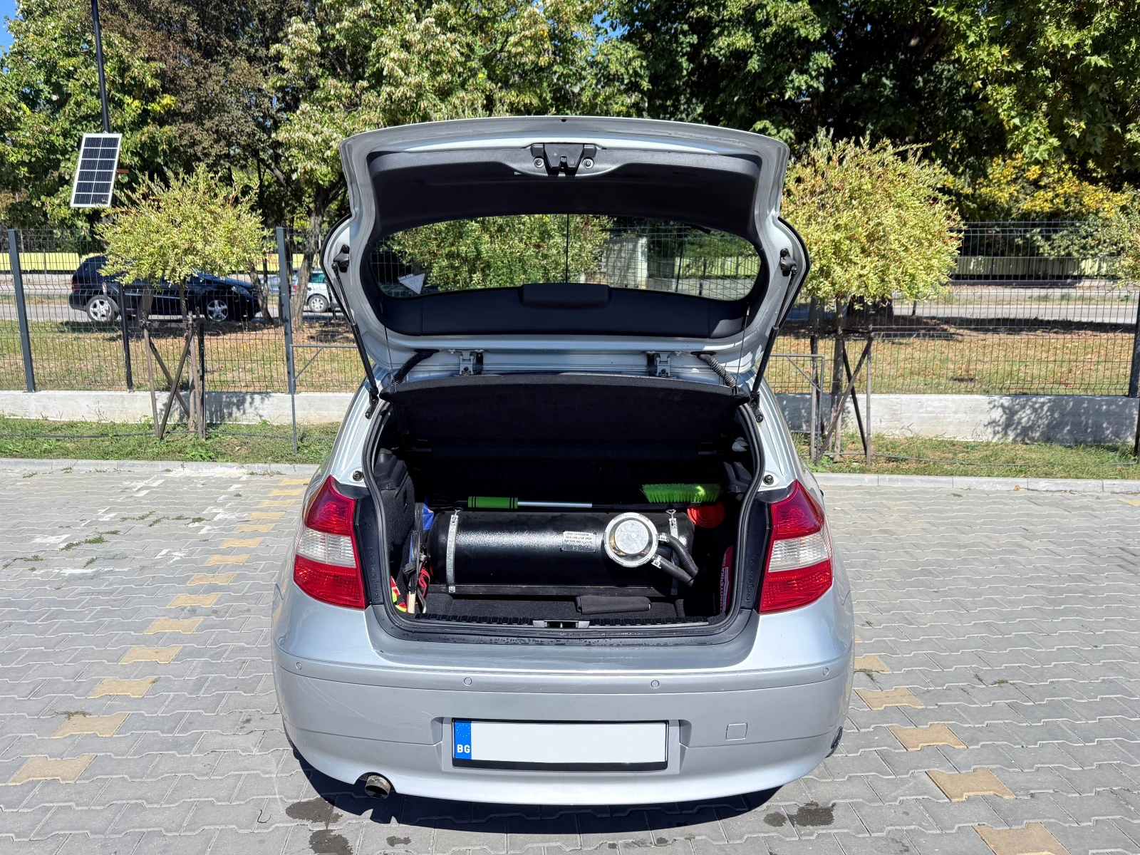 BMW 116 Газ/Панорама/Мултиволан/Навигация/Климатроник/Ligh, снимка 9 - Автомобили и джипове - 56259495