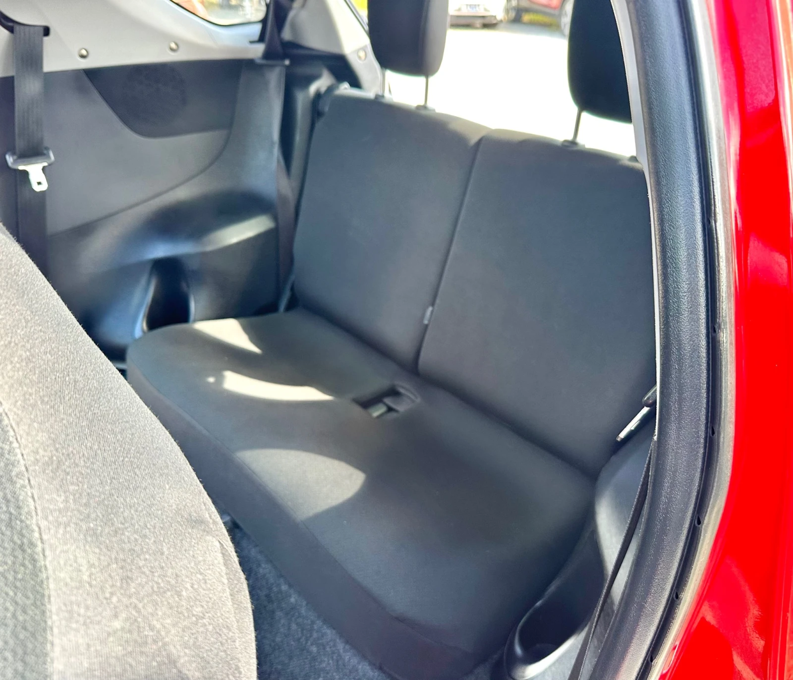 Toyota IQ 1.3 VVT-I 99HP | Mobile.bg � ����������� 9