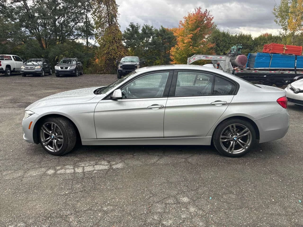 BMW 330 * 330i xDrive * CARFAX *  | Mobile.bg � ����������� 2