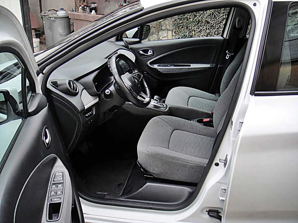 Renault Zoe CCS ГЕРМАНИЯ, снимка 9 - Автомобили и джипове - 56432446