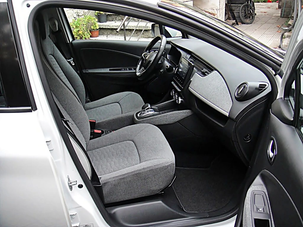 Renault Zoe CCS ГЕРМАНИЯ, снимка 10 - Автомобили и джипове - 56432446