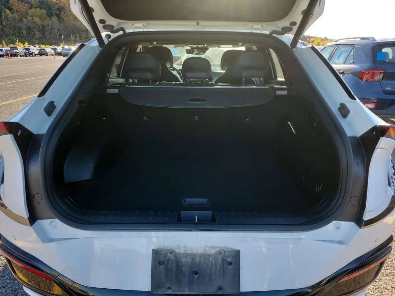 Kia EV6 Awd Long Range W/gt line Pkg 2 /CARFAX/����������  | Mobile.bg � ����������� 14