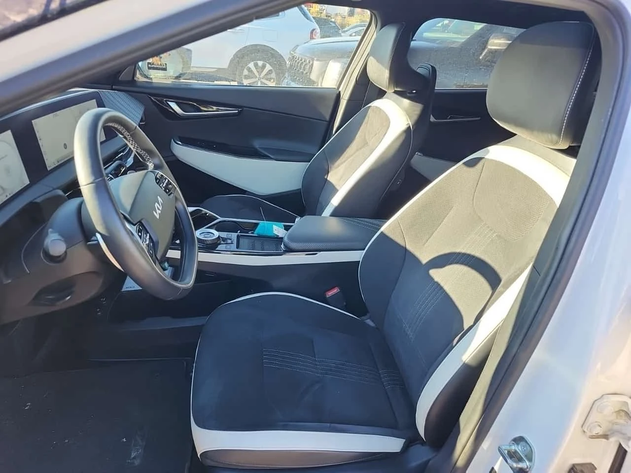 Kia EV6 Awd Long Range W/gt line Pkg 2 /CARFAX/����������  | Mobile.bg � ����������� 3