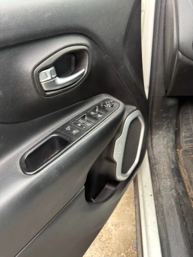Jeep Renegade LIMITED 4x4, снимка 5