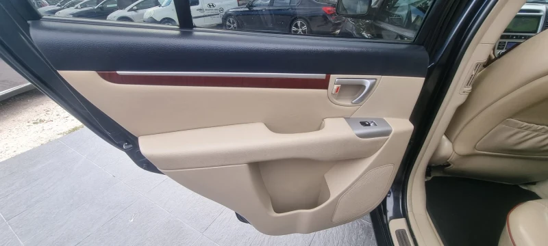 Hyundai Santa fe 2.2 CRDI 4WD | 169.000 km !, снимка 13 - Автомобили и джипове - 46871521