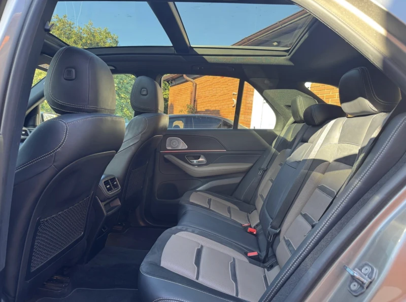 Mercedes-Benz GLE 53 4MATIC Дистроник/360/Burmester, снимка 10 - Автомобили и джипове - 51912829
