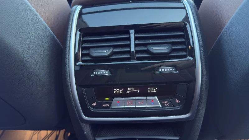 BMW X5 xDrive 40i - M-Sport /Laser / Swarowski/360Камера, снимка 15 - Автомобили и джипове - 52588401