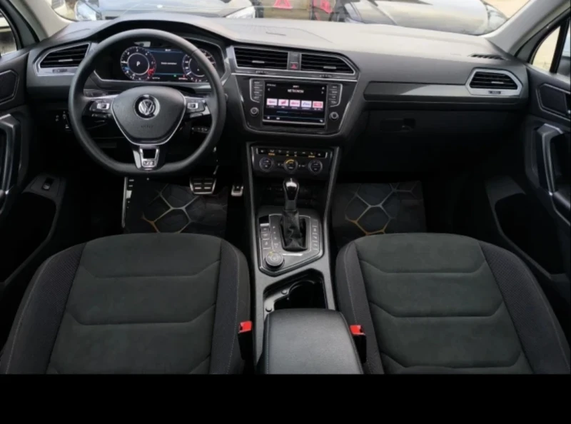 VW Tiguan 2.0d Allroad 4x4 DSG R line , снимка 4 - Автомобили и джипове - 53070893